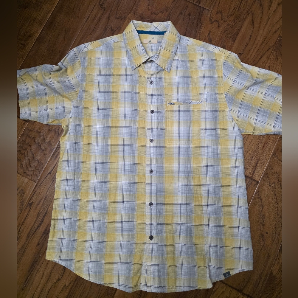 Ascend Men's Button Down Short Sleeve Shirt Yellow Fray Plaid Size Large
